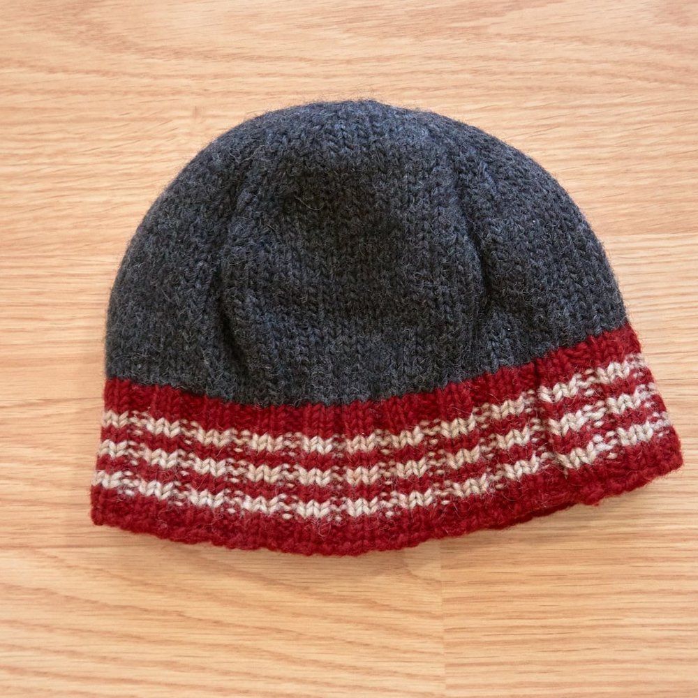 Erin Knitwear Irish Wool Beanie Cap - Gray and Red, One Size